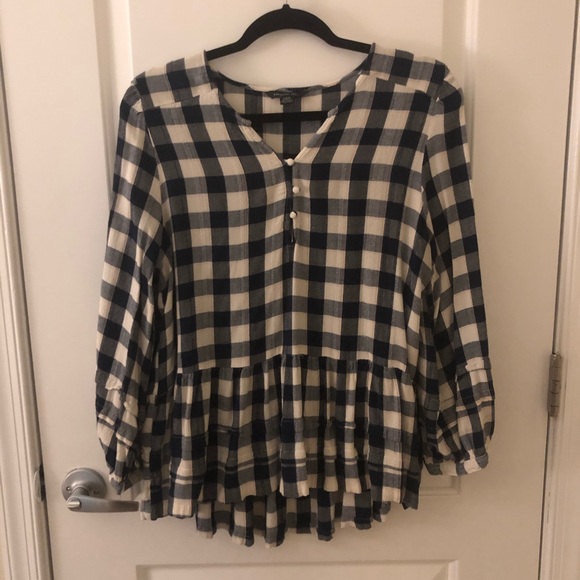 AE Gingham Blouse - Picture 1 of 7